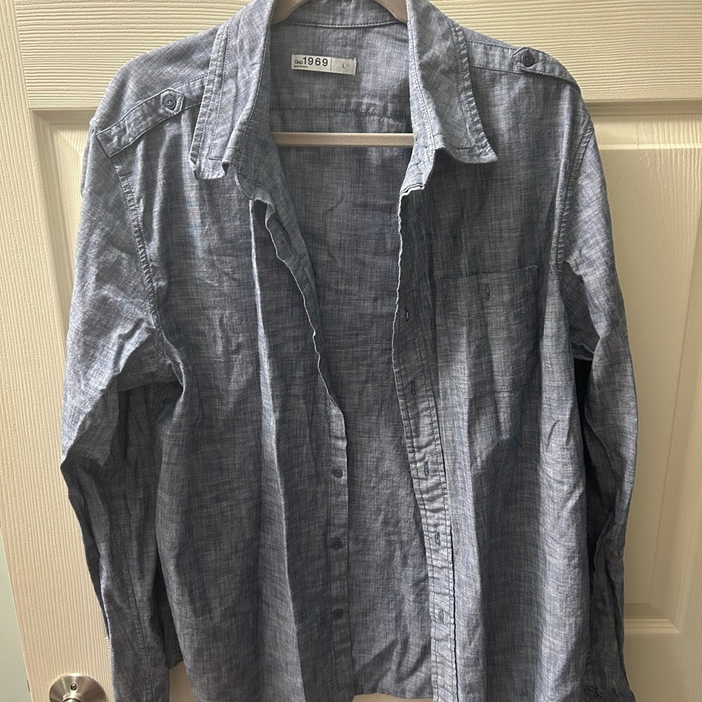 GAP Men's Blue Denim Shirt - Size L
